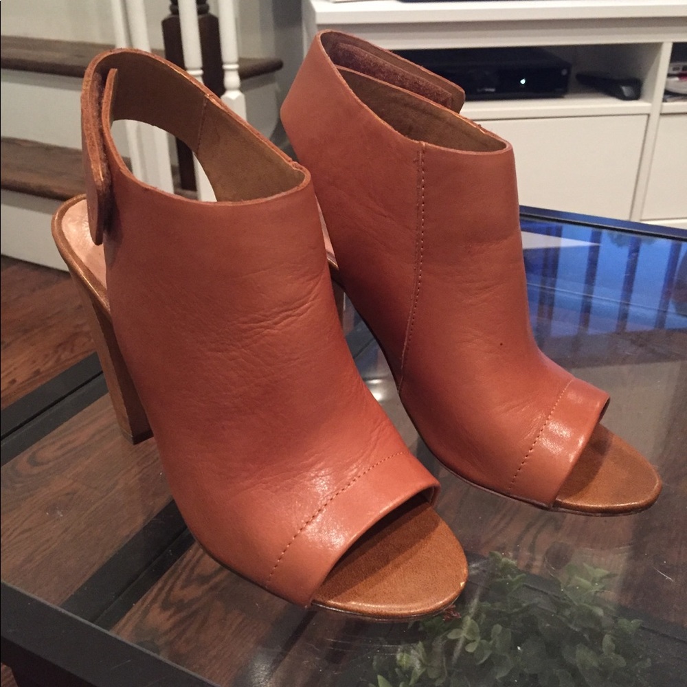 Aldo peep toe block heels